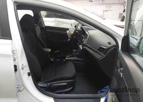 2019 Hyundai Elantra Se z USA, uszkodzony, nr VIN 5NPD74LF6KH496271